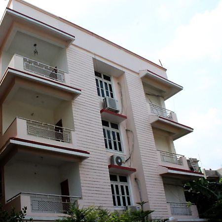 Oyo 4988 Near Bailey Road Hotel Danapur ภายนอก รูปภาพ
